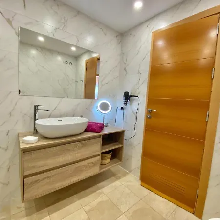 Appartamento Blue Diamond Luxury With Amazing Seaview In *