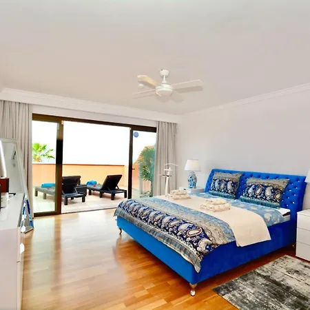 Appartamento Blue Diamond Luxury With Amazing Seaview In *